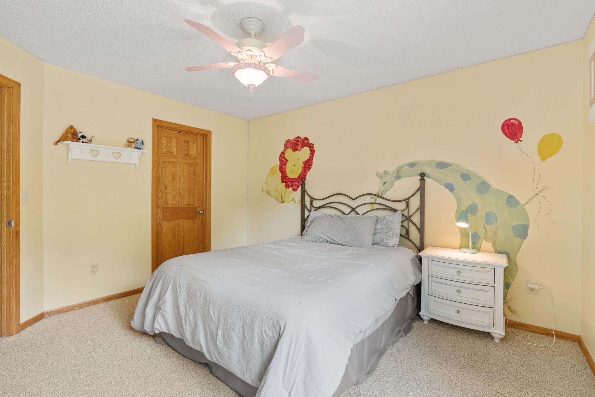 10605 Fernwood Lane N