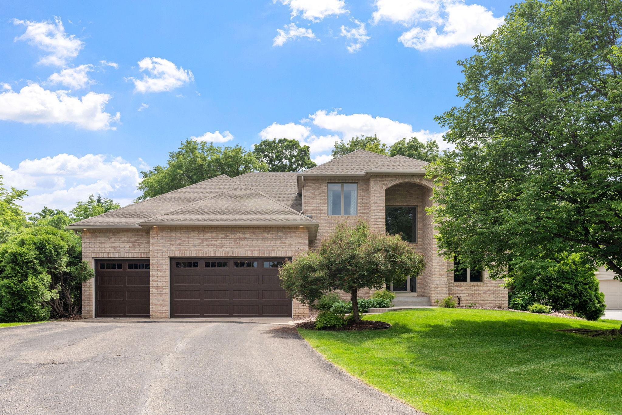 10605 Fernwood Lane N