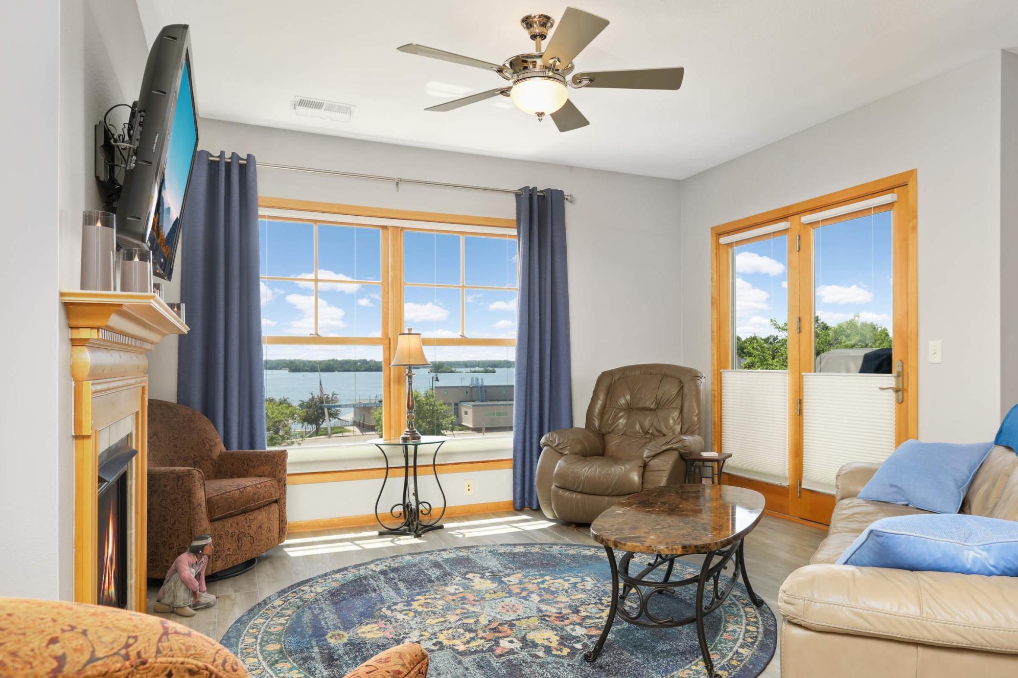 4100 Spring Street Unit: 310