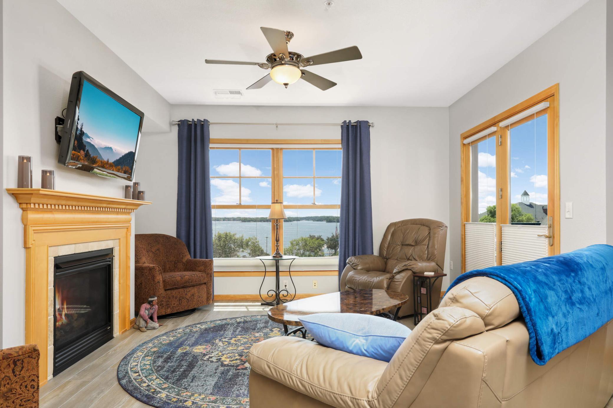 4100 Spring Street Unit: 310