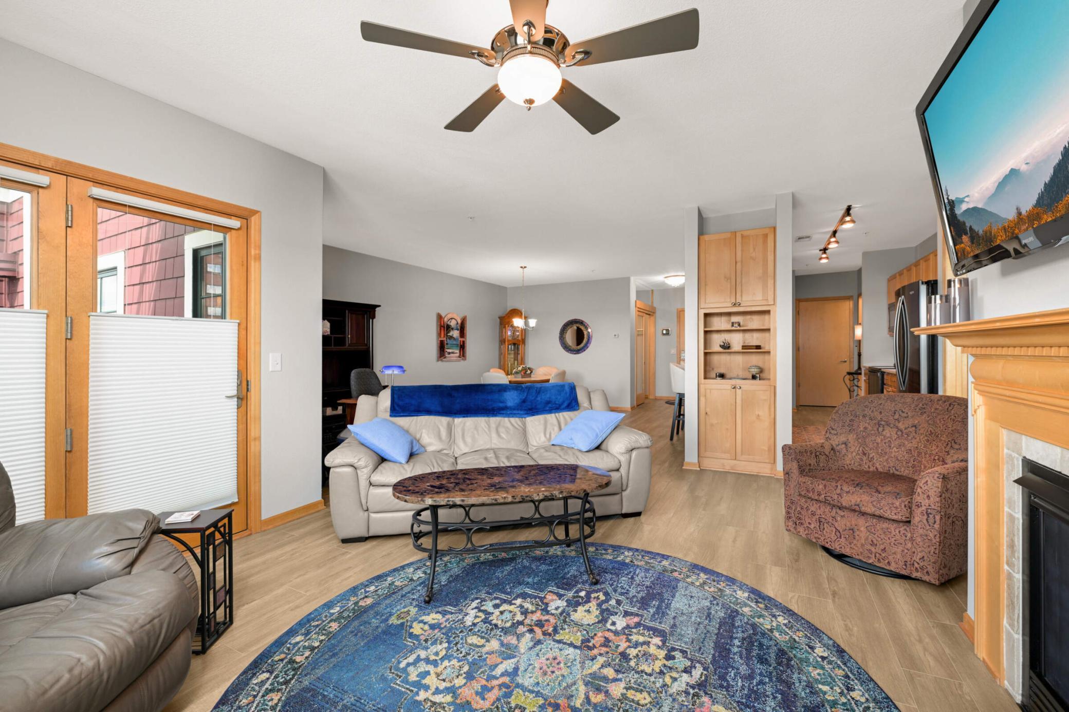4100 Spring Street Unit: 310