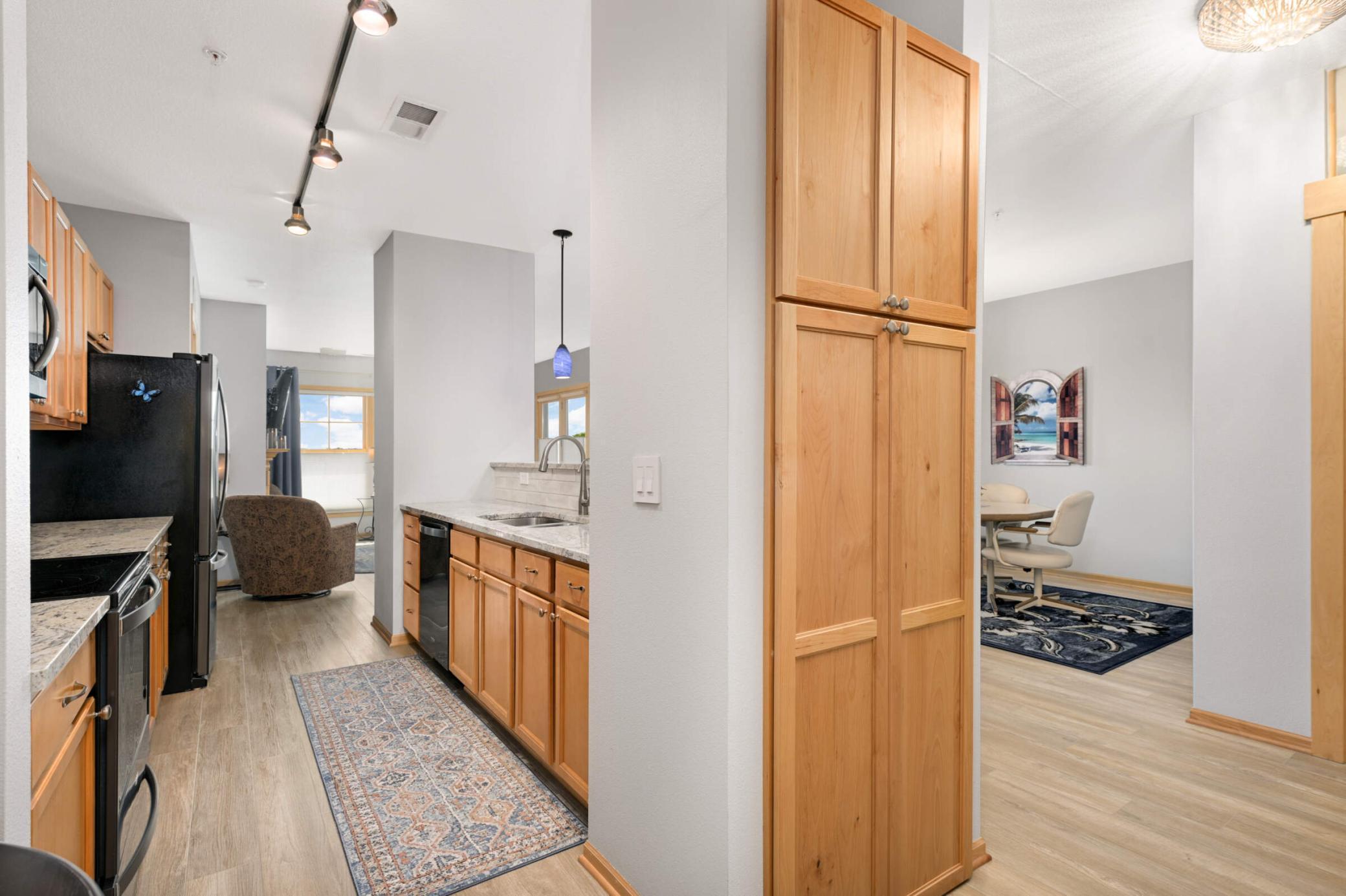 4100 Spring Street Unit: 310