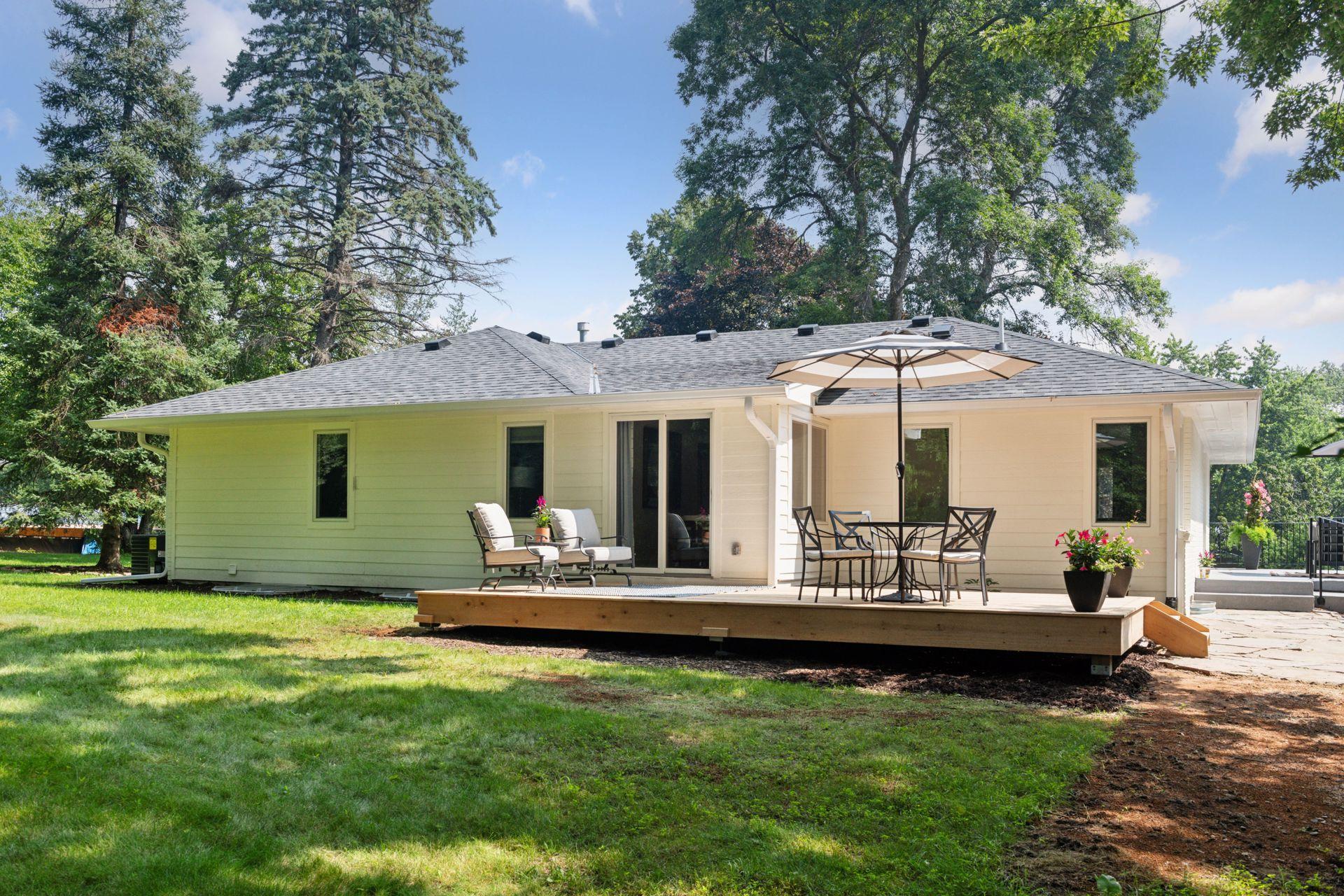 3930 Cottage Lane