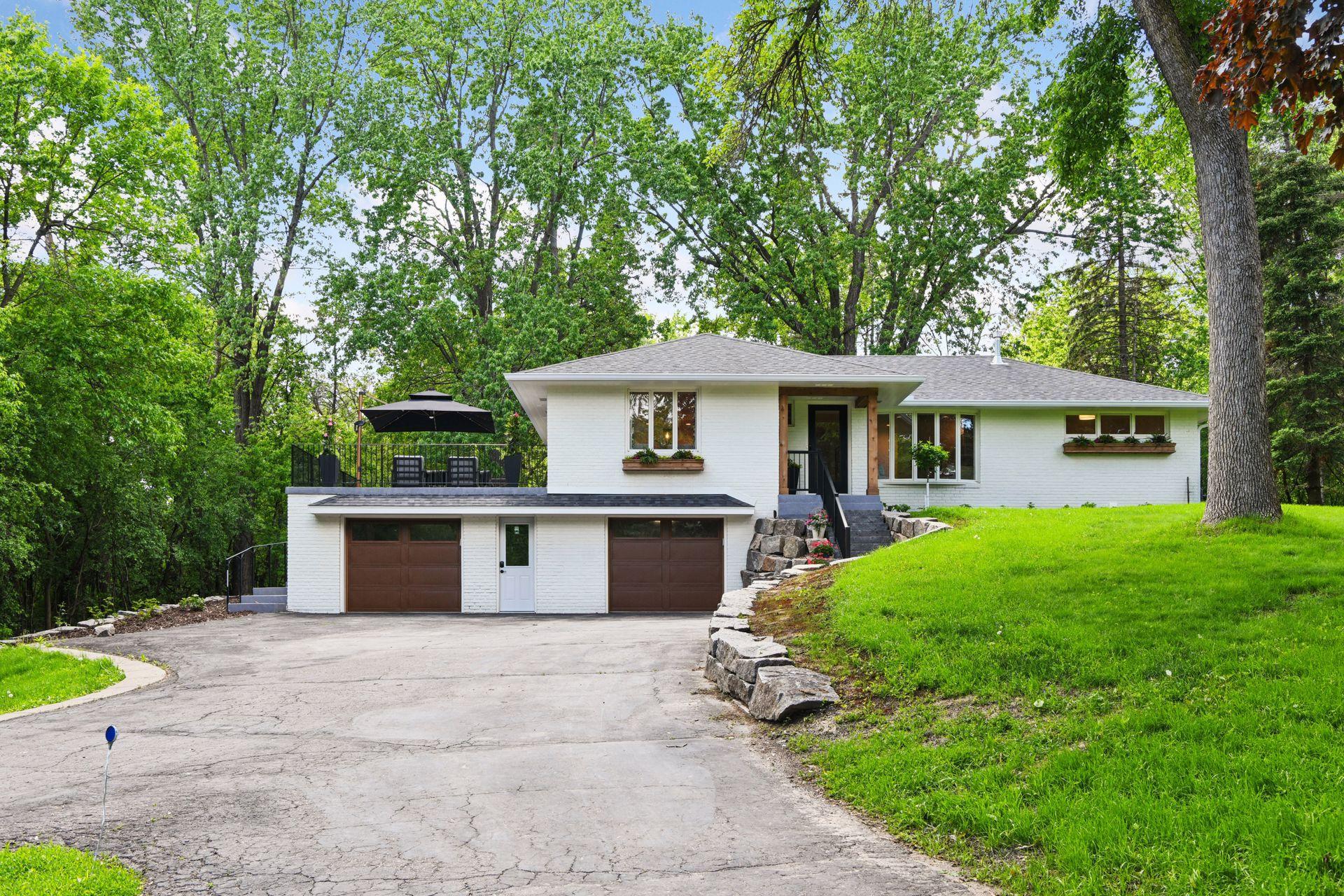 3930 Cottage Lane
