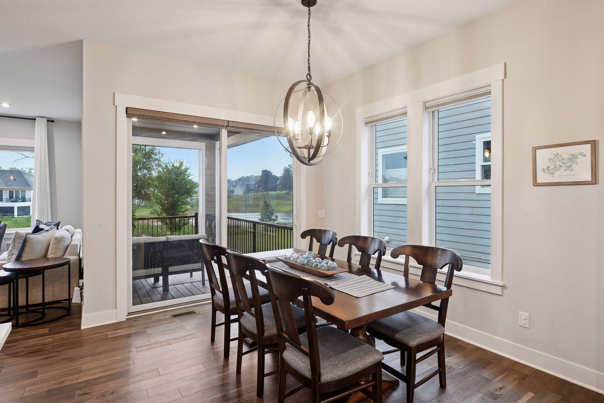 24540 Niblick Alcove