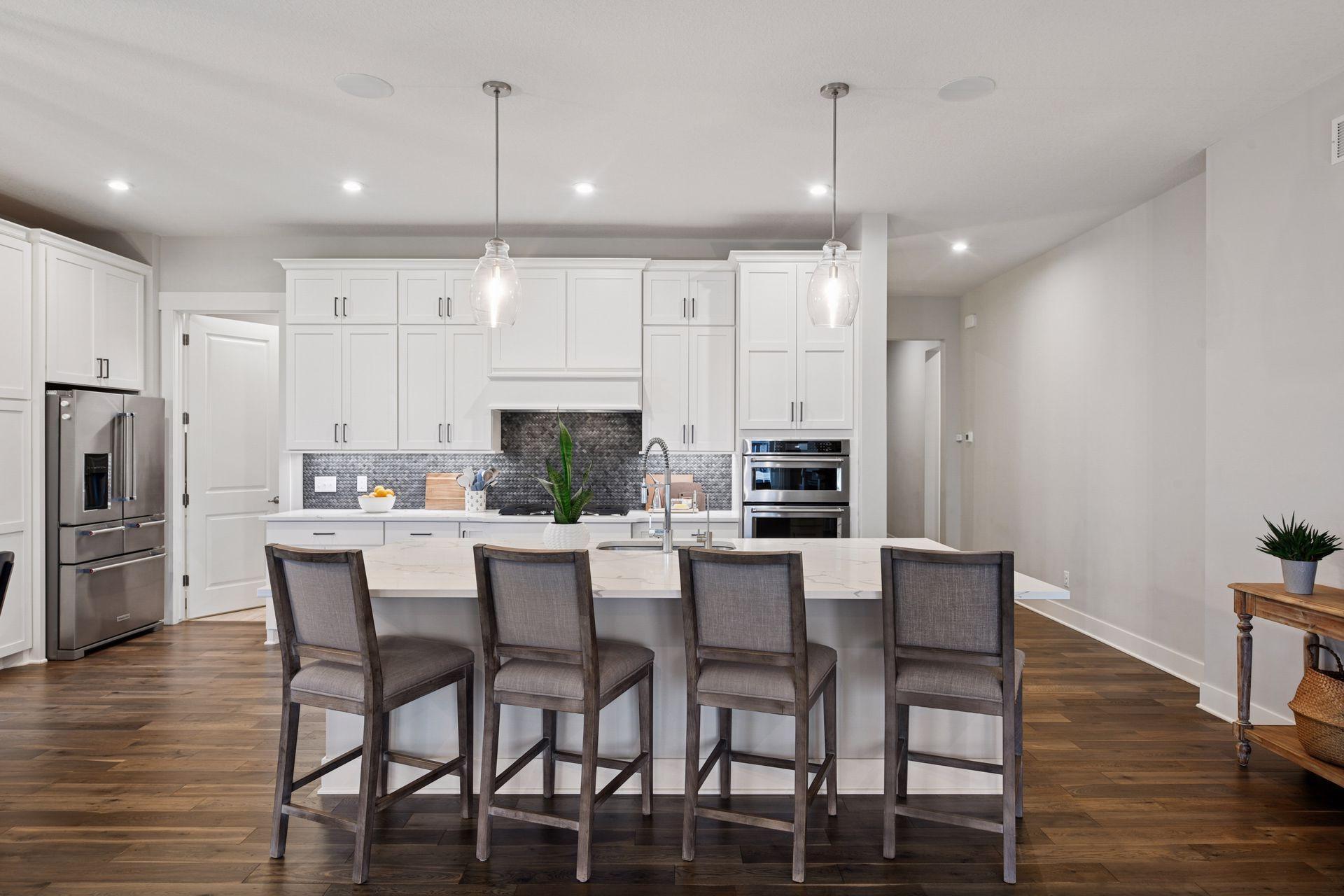 24540 Niblick Alcove