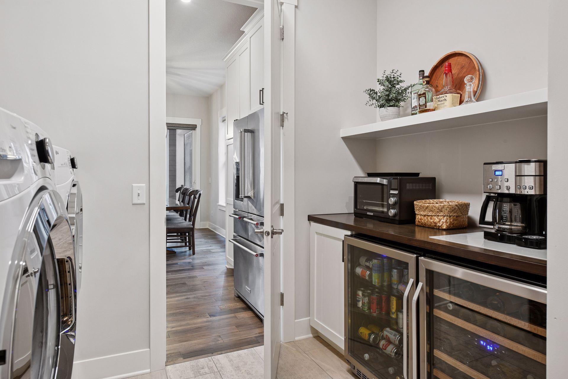 24540 Niblick Alcove