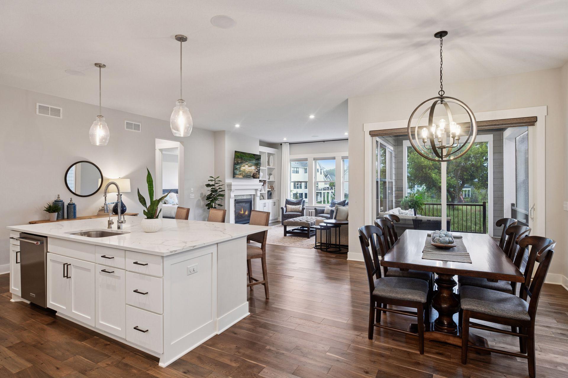 24540 Niblick Alcove