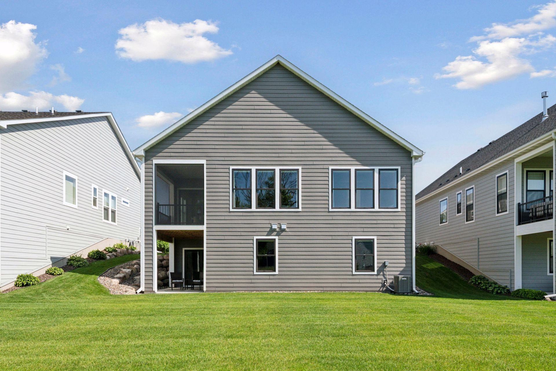 24540 Niblick Alcove