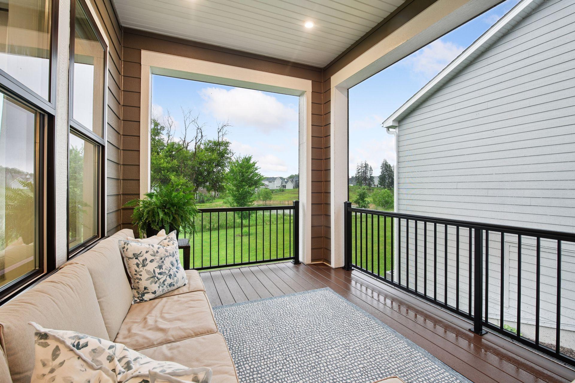 24540 Niblick Alcove