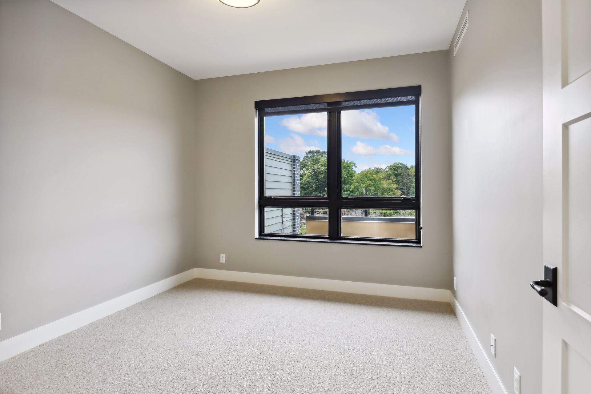 222 Ferndale Road S Unit: 302