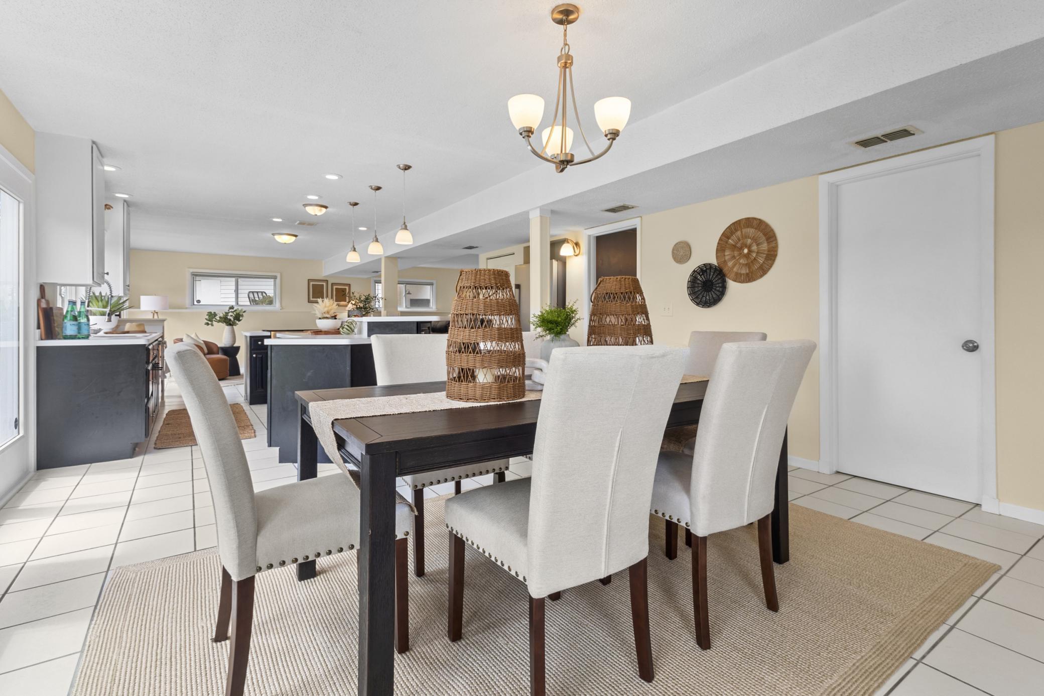 12329 W Timber Lane