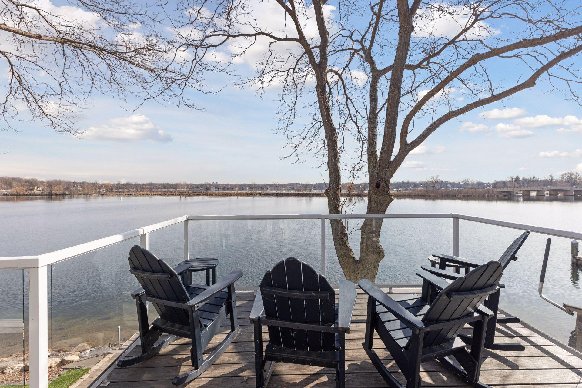 2807 McKenzie Point Road