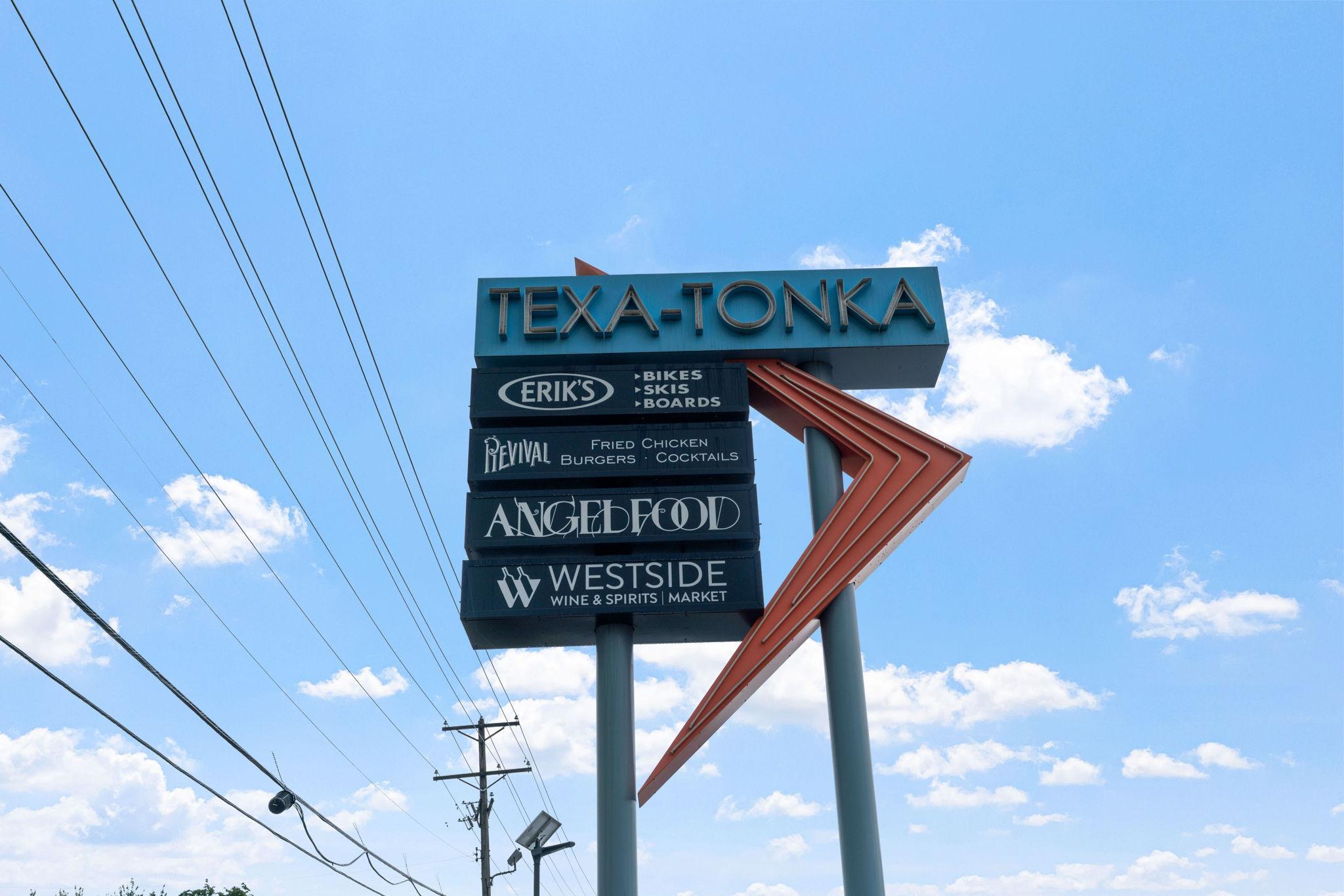 3049 Maryland Avenue S