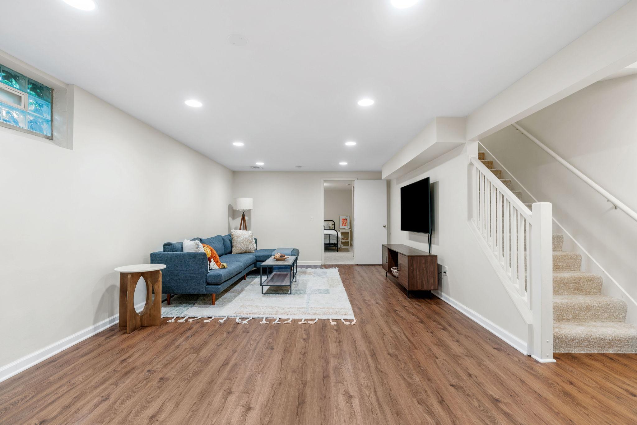 3049 Maryland Avenue S