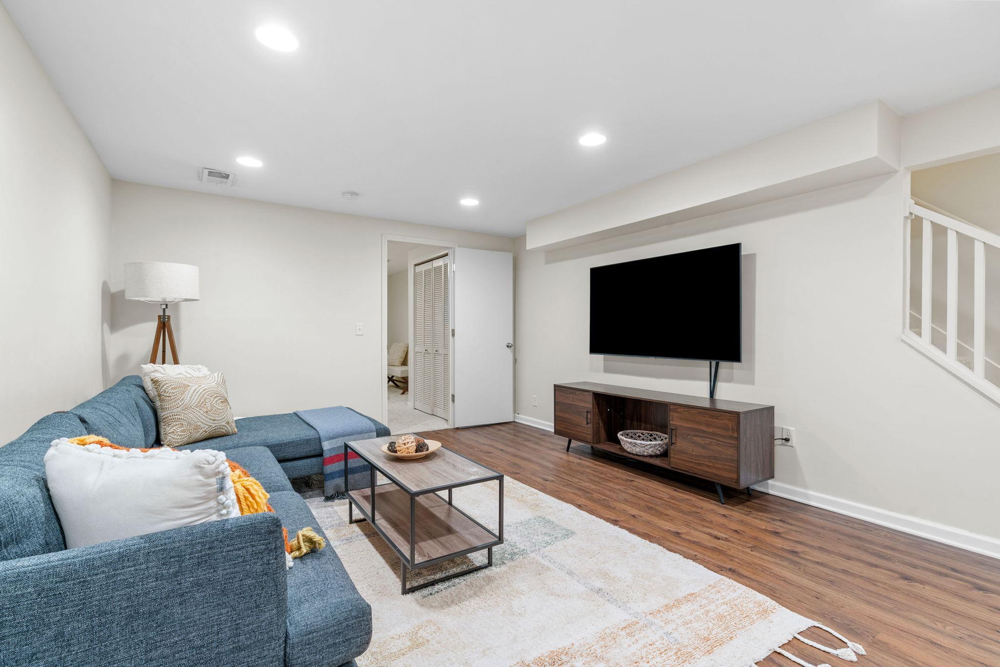 3049 Maryland Avenue S