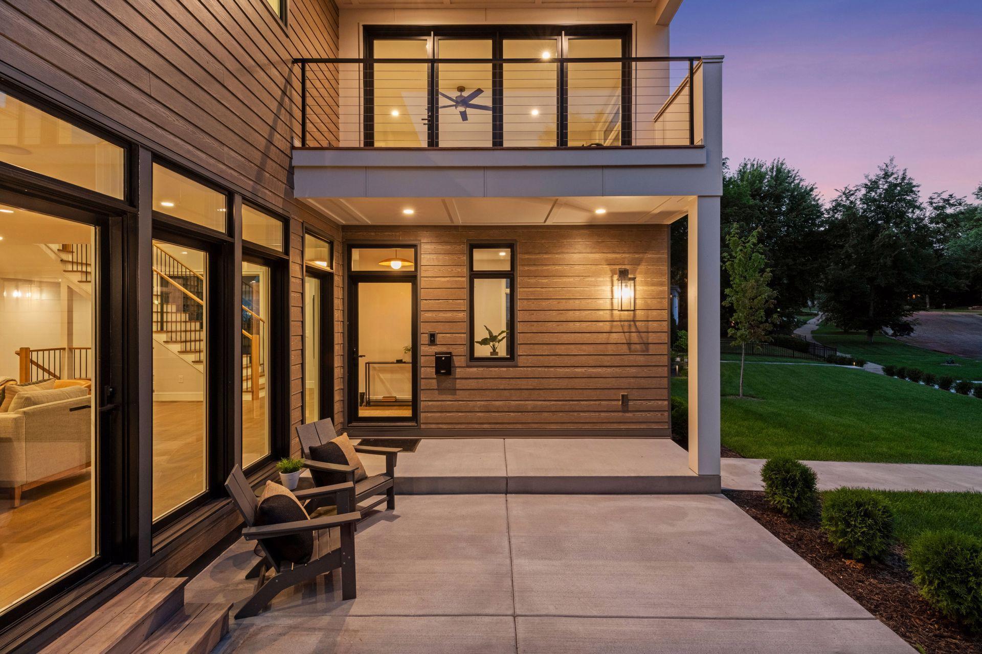 1984 Kenwood Parkway