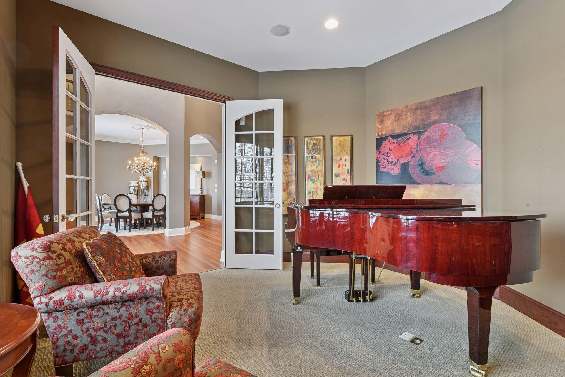 315 Calamus Circle