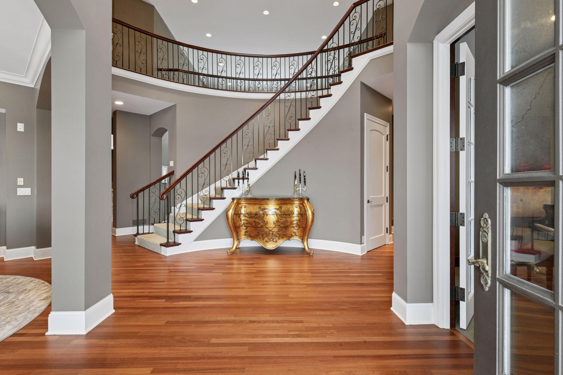 315 Calamus Circle