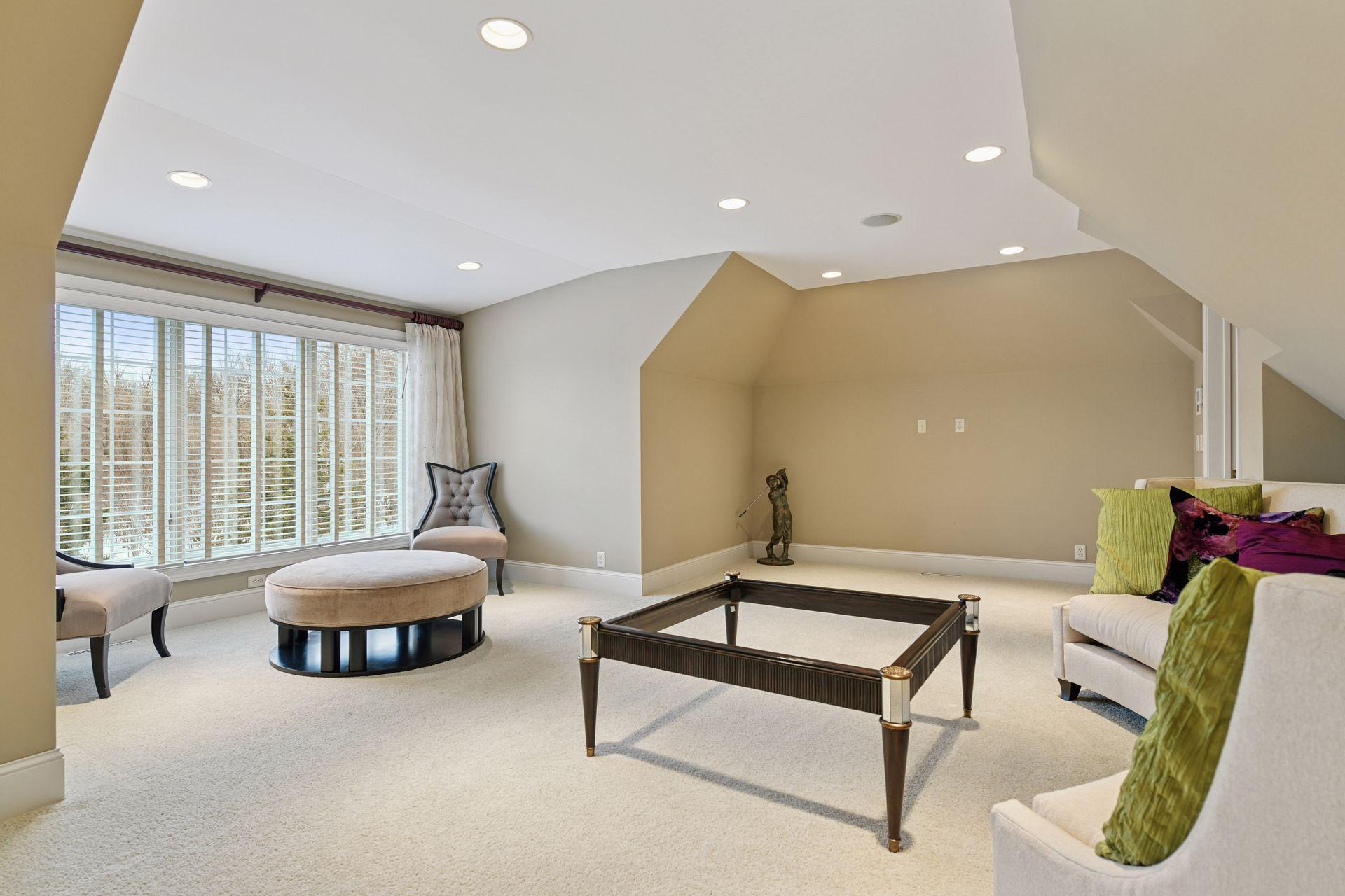 315 Calamus Circle