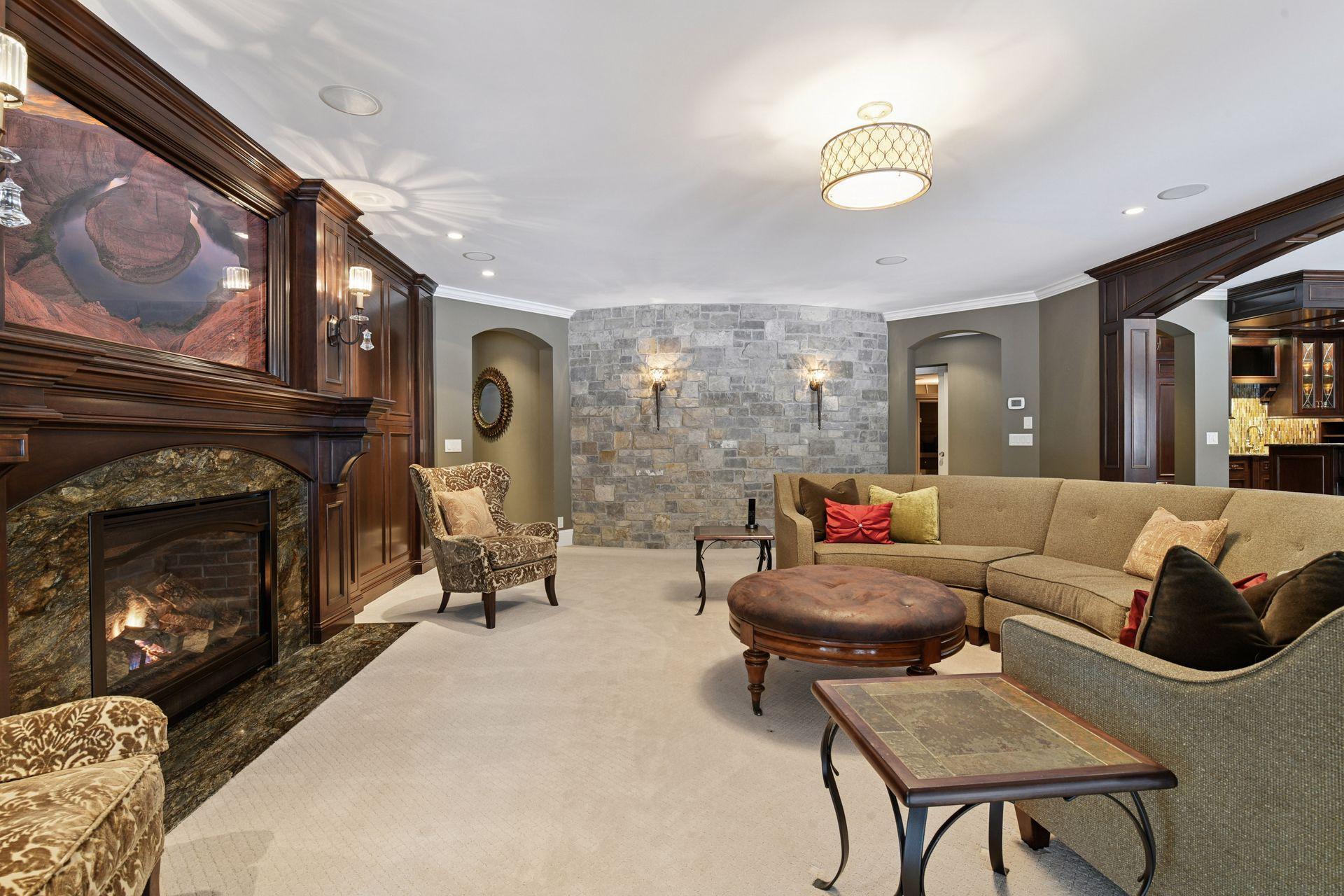 315 Calamus Circle