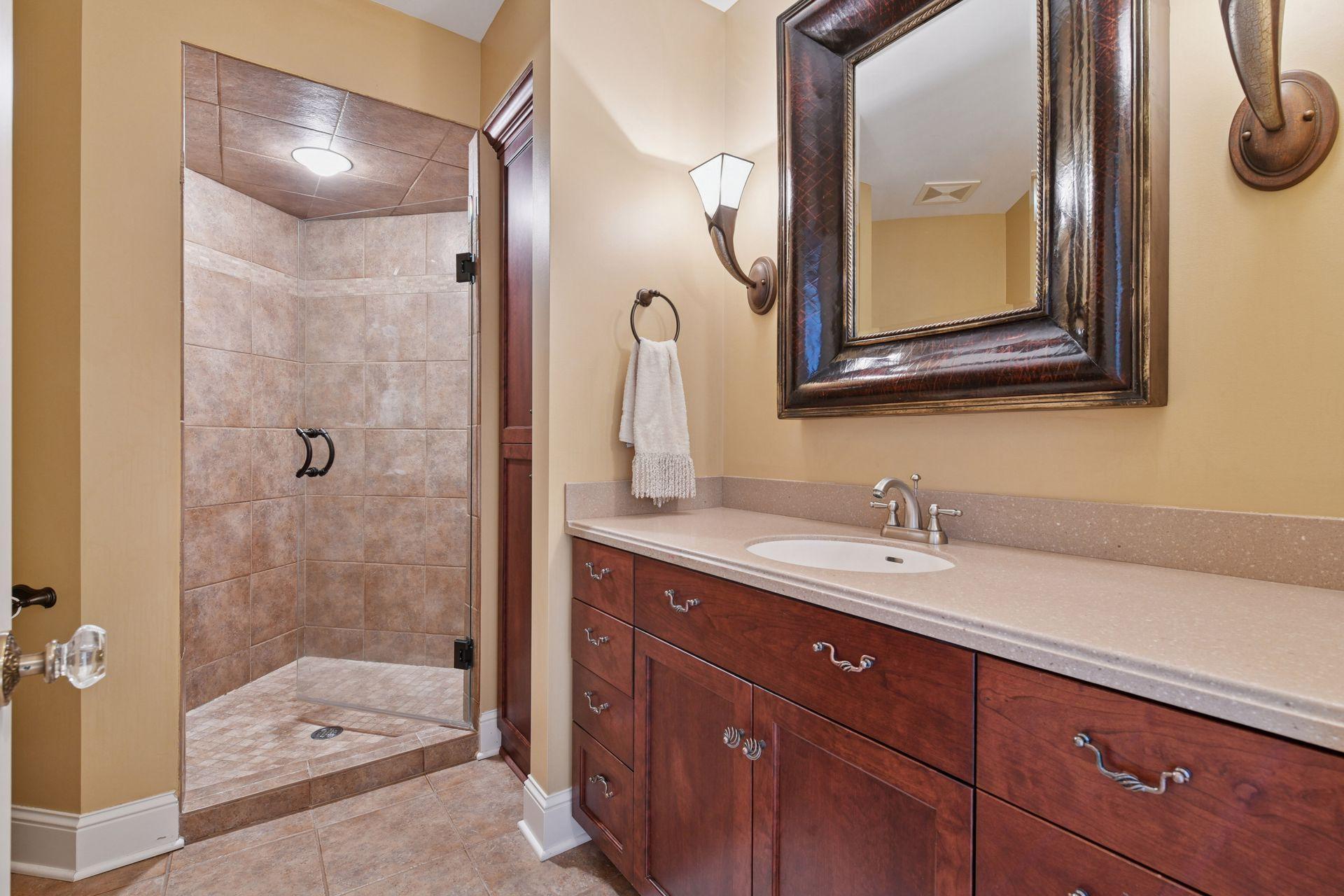 315 Calamus Circle