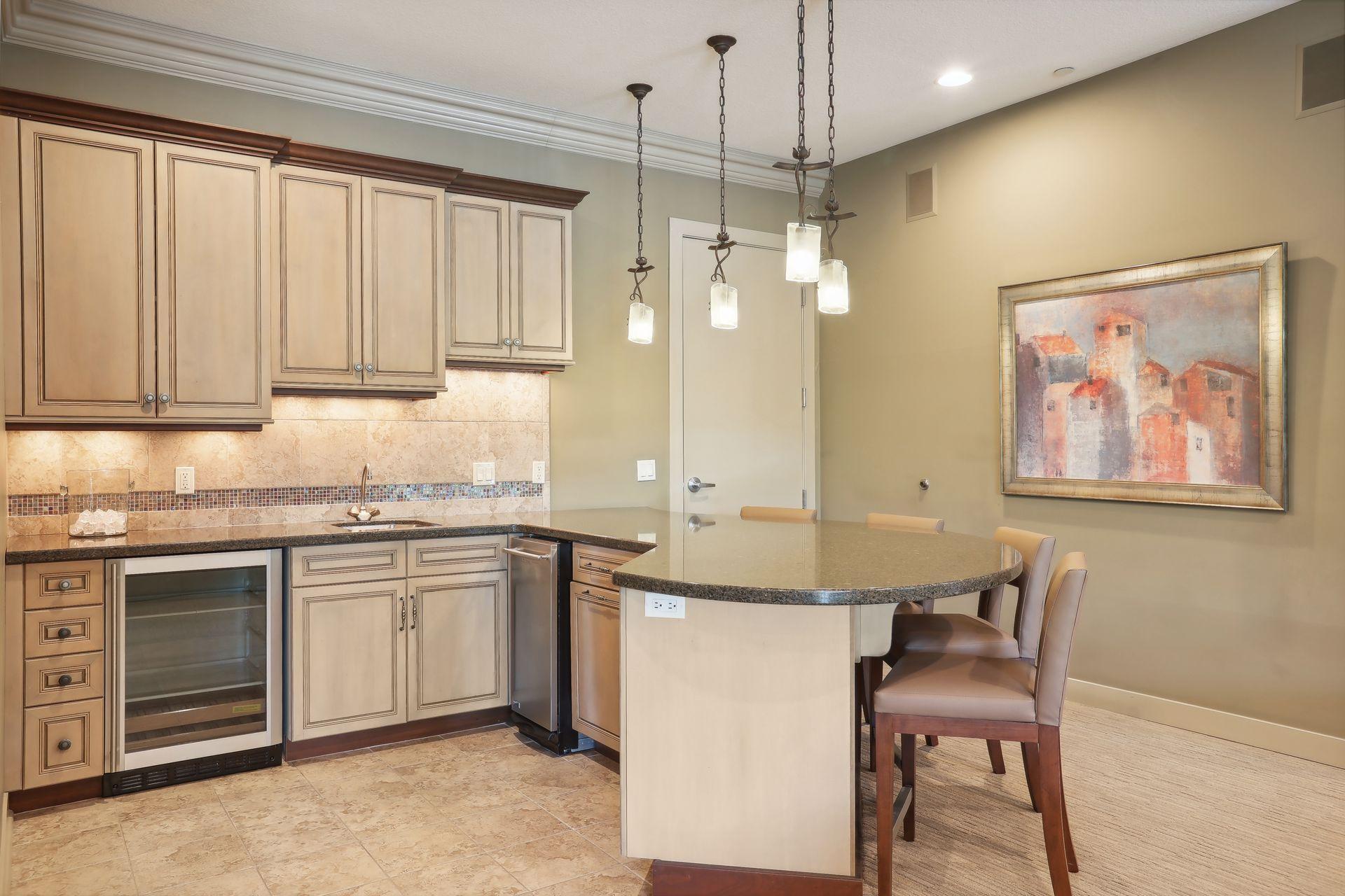 555 Oak Ridge Place Unit: 150