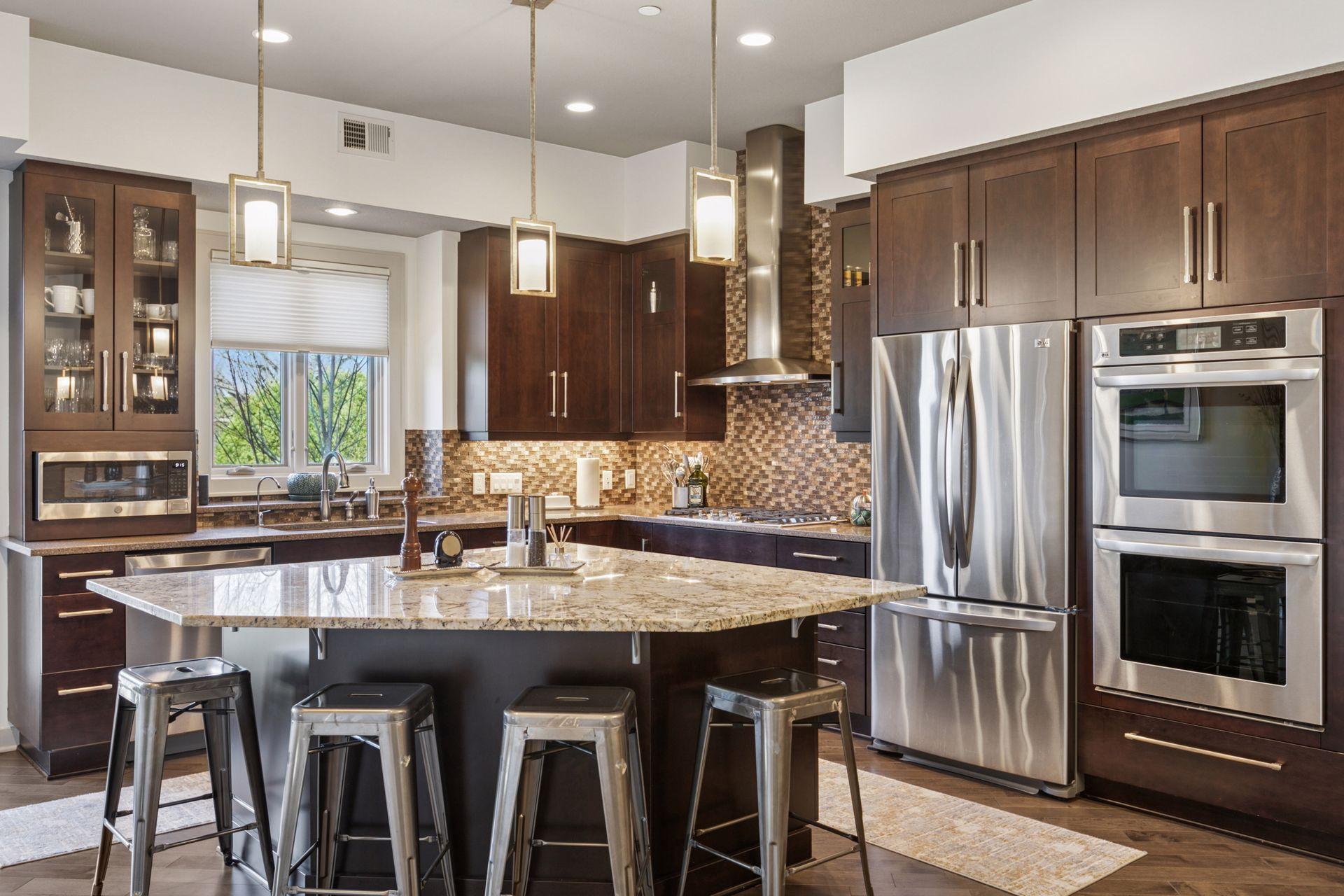 555 Oak Ridge Place Unit: 150