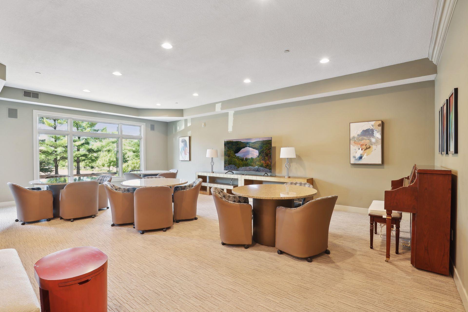 555 Oak Ridge Place Unit: 150