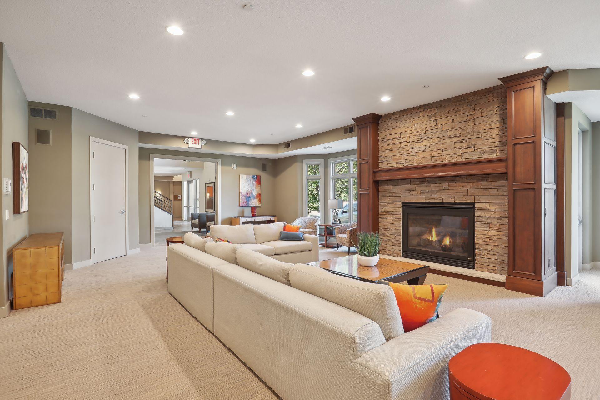 555 Oak Ridge Place Unit: 150