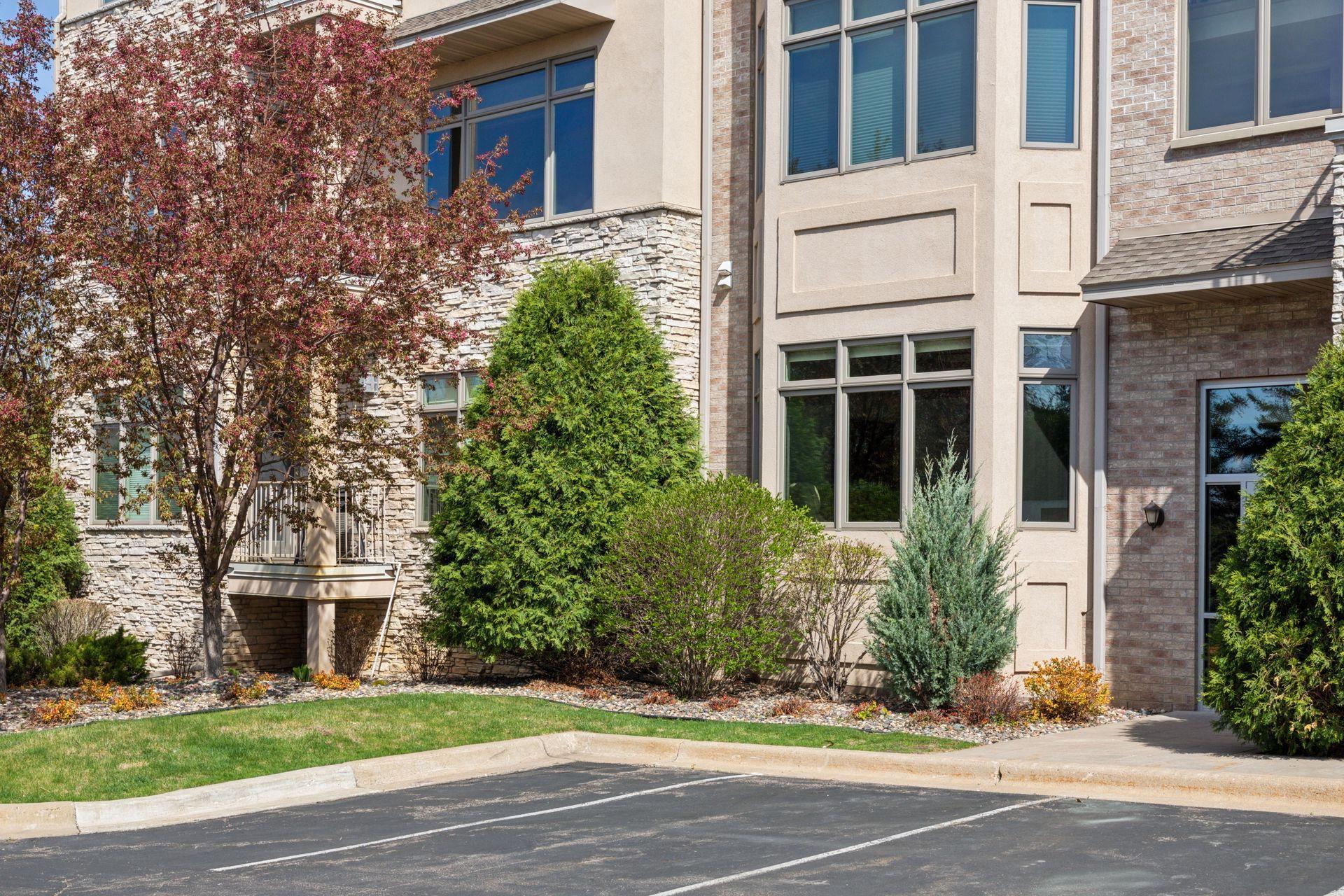 555 Oak Ridge Place Unit: 150