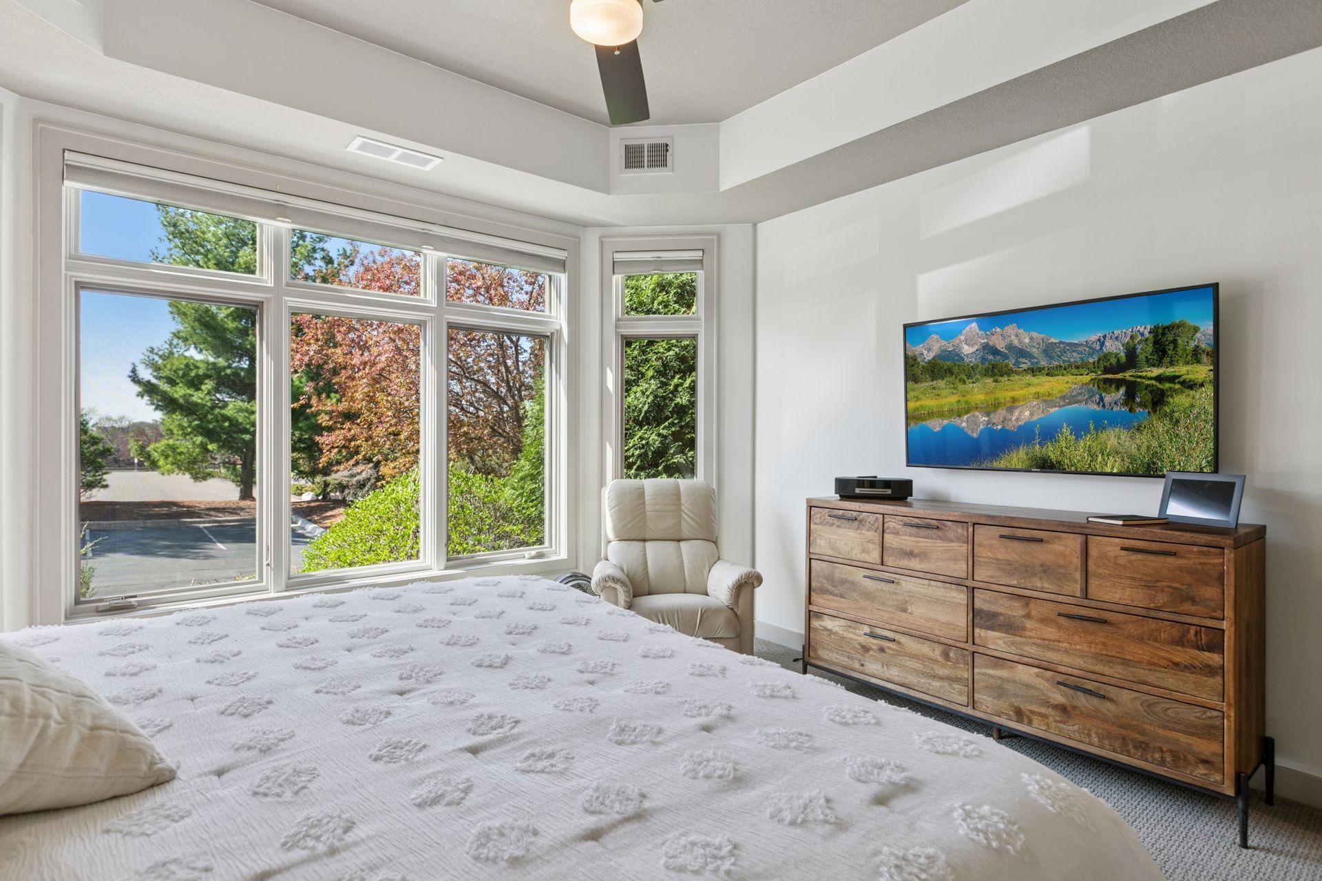 555 Oak Ridge Place Unit: 150