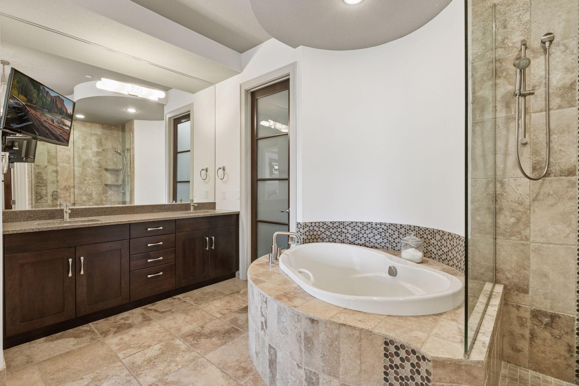 555 Oak Ridge Place Unit: 150