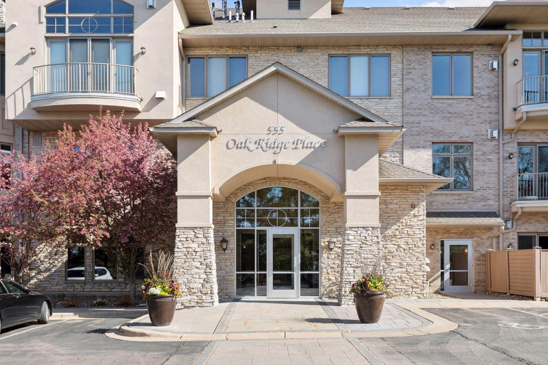 555 Oak Ridge Place Unit: 150