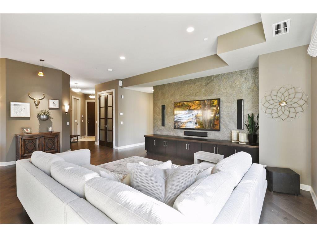 555 Oak Ridge Place Unit: 150