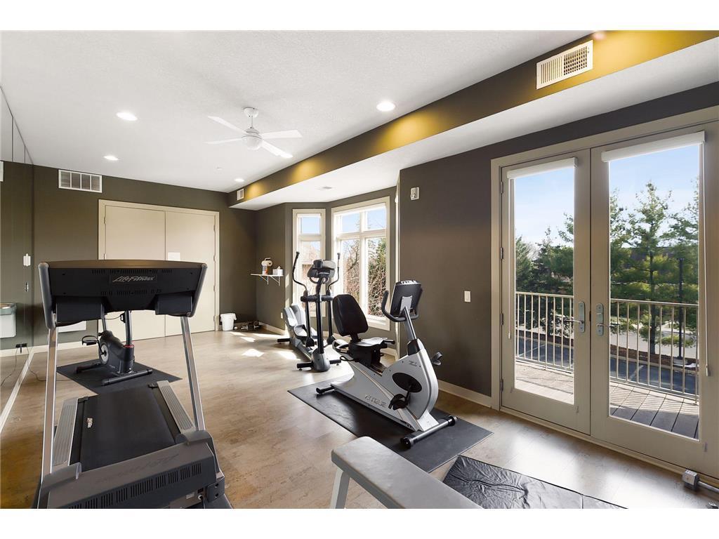 555 Oak Ridge Place Unit: 150