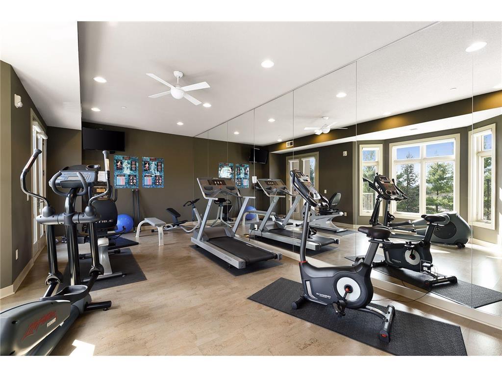 555 Oak Ridge Place Unit: 150