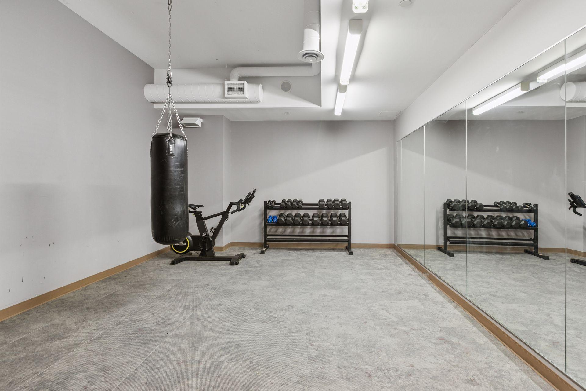 201 S 11th Street Unit: 1040