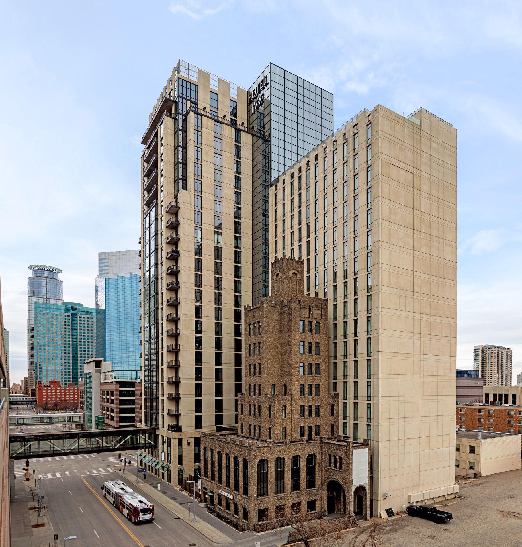 201 S 11th Street Unit: 1040