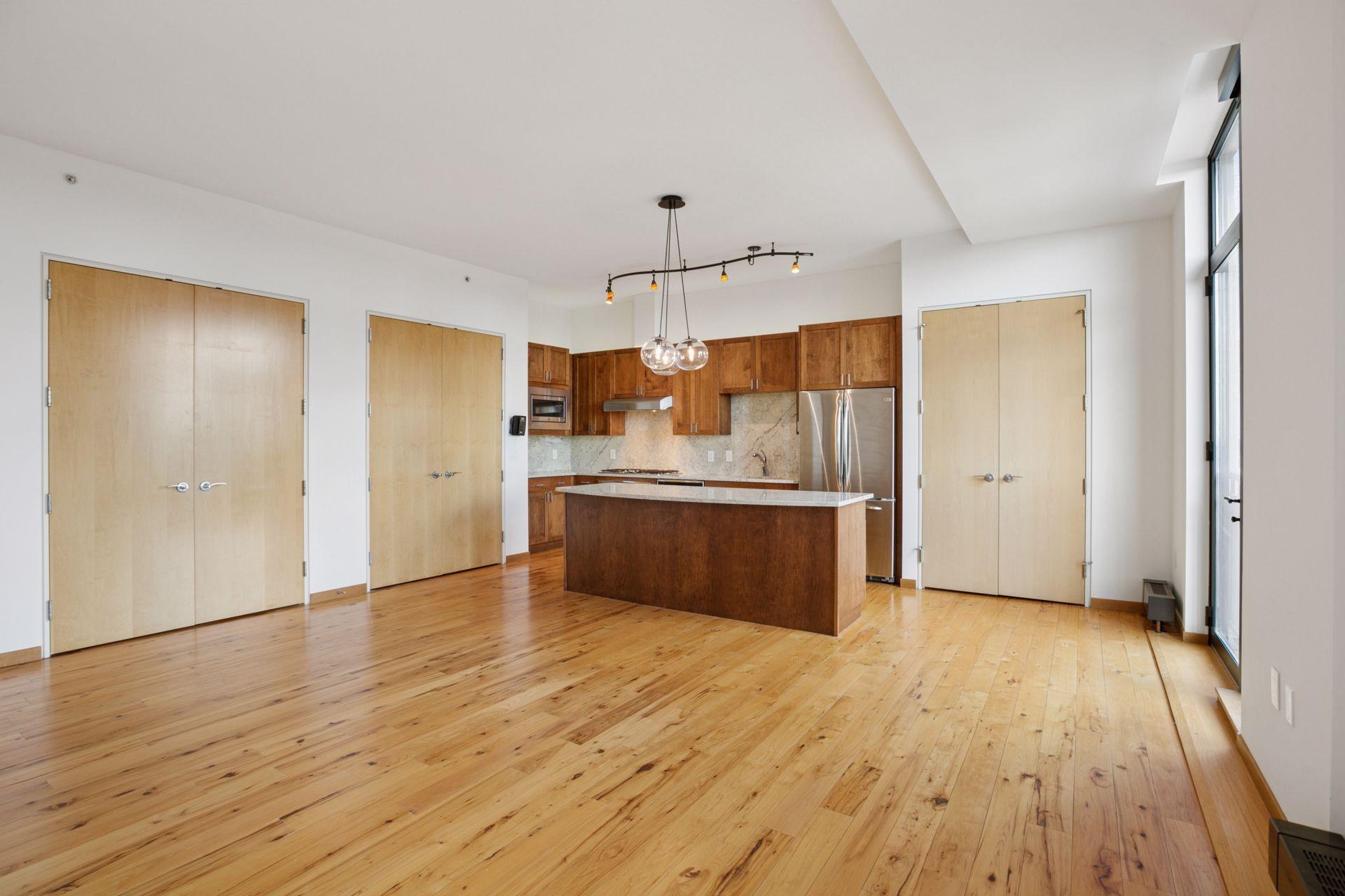 201 S 11th Street Unit: 1040