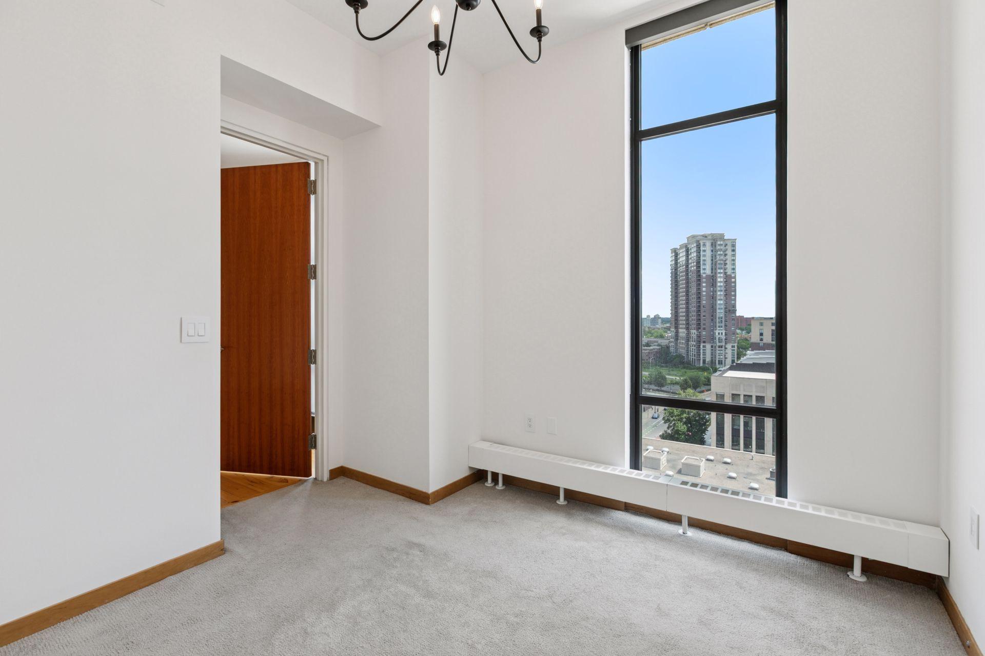 201 S 11th Street Unit: 1040