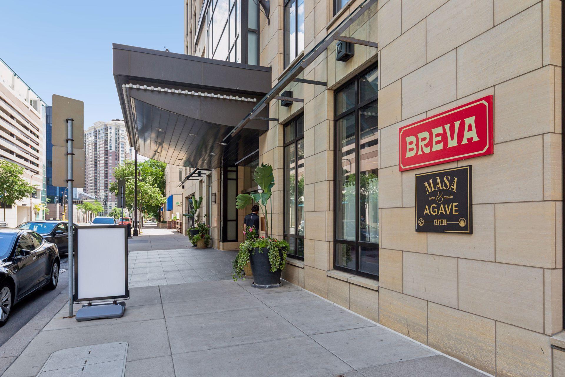 201 S 11th Street Unit: 1040