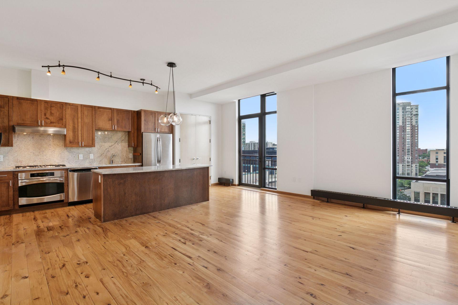 201 S 11th Street Unit: 1040