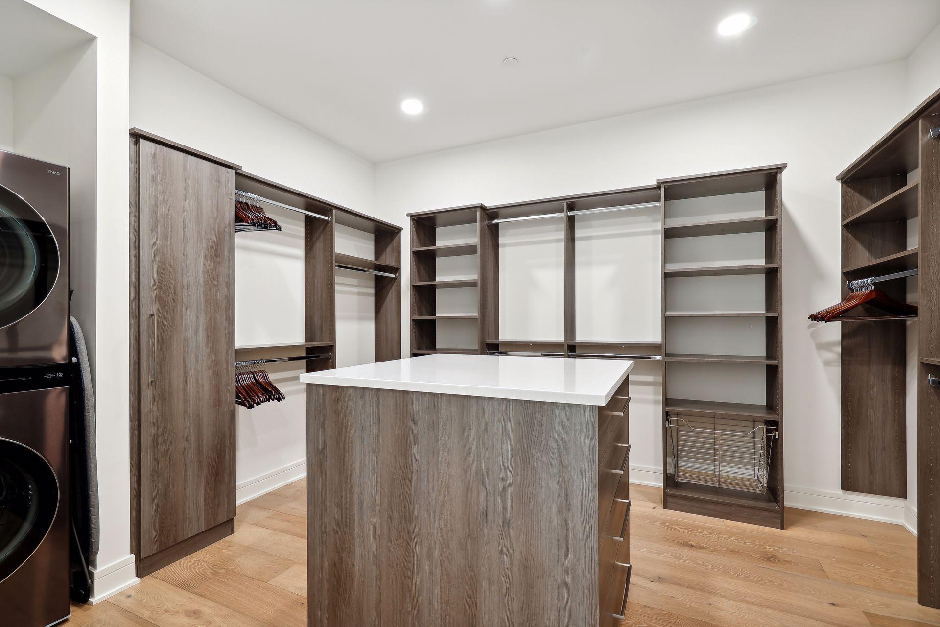 511 2nd Street Unit: 3