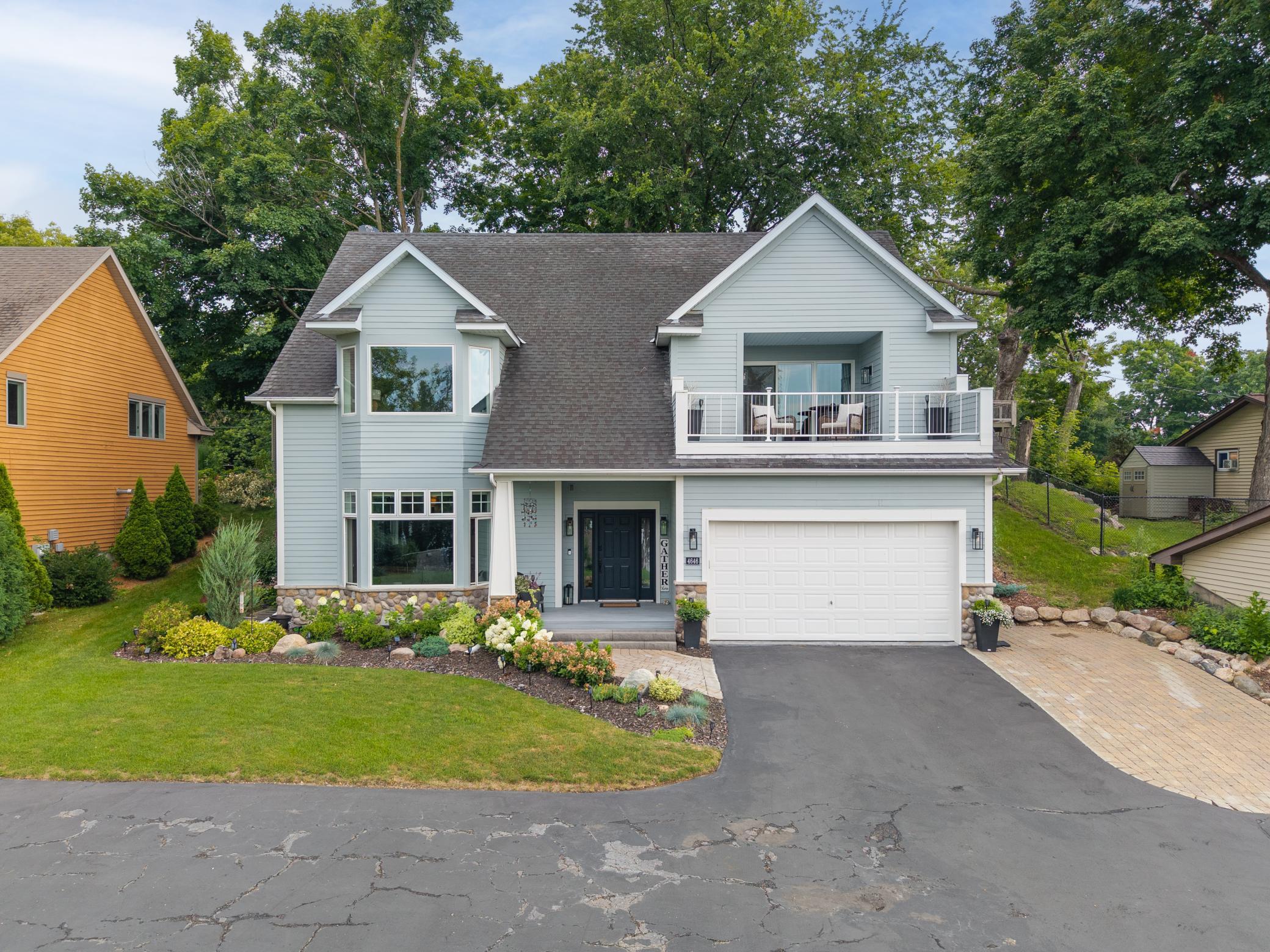 4646 Island View Drive