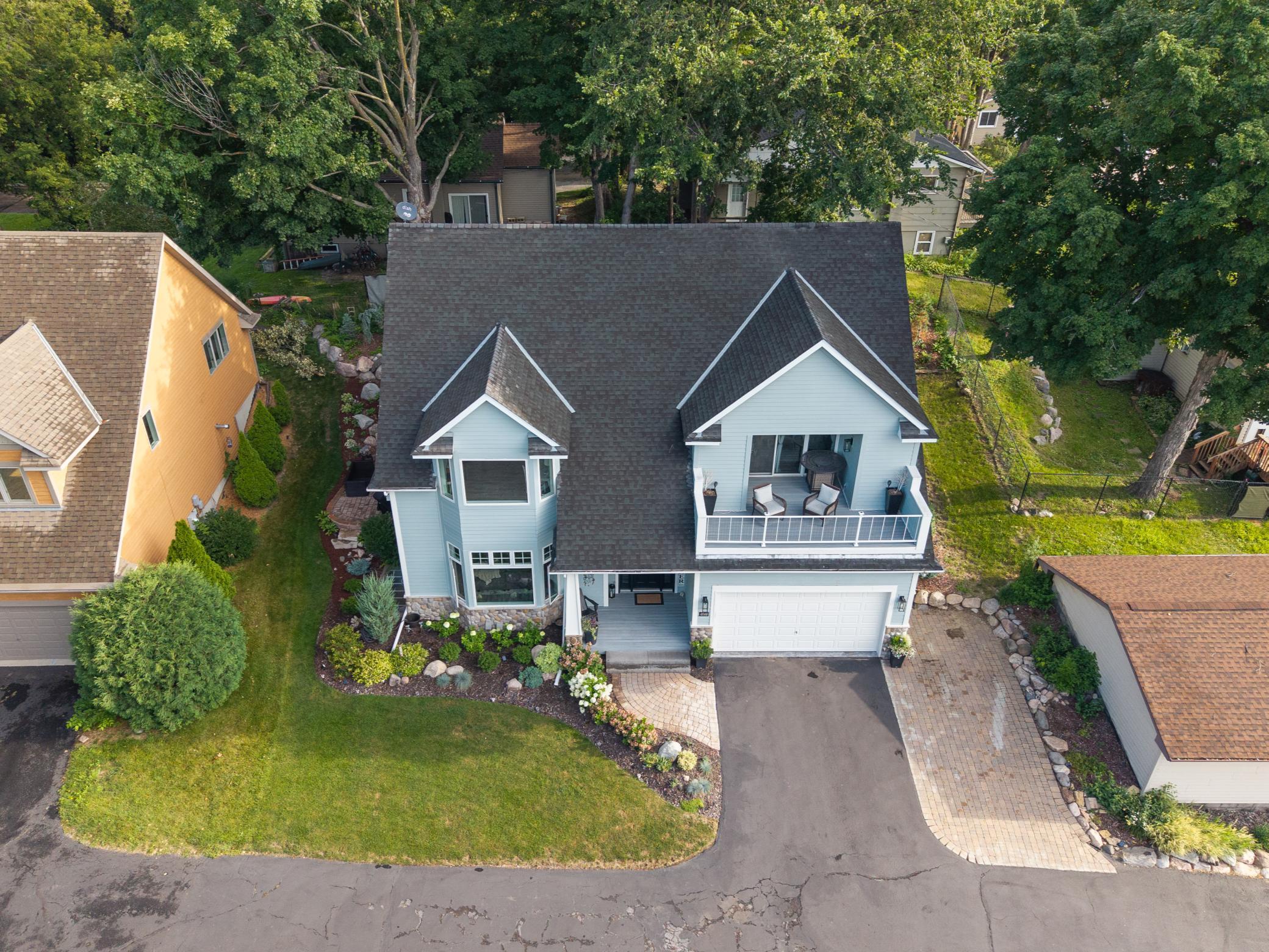 4646 Island View Drive