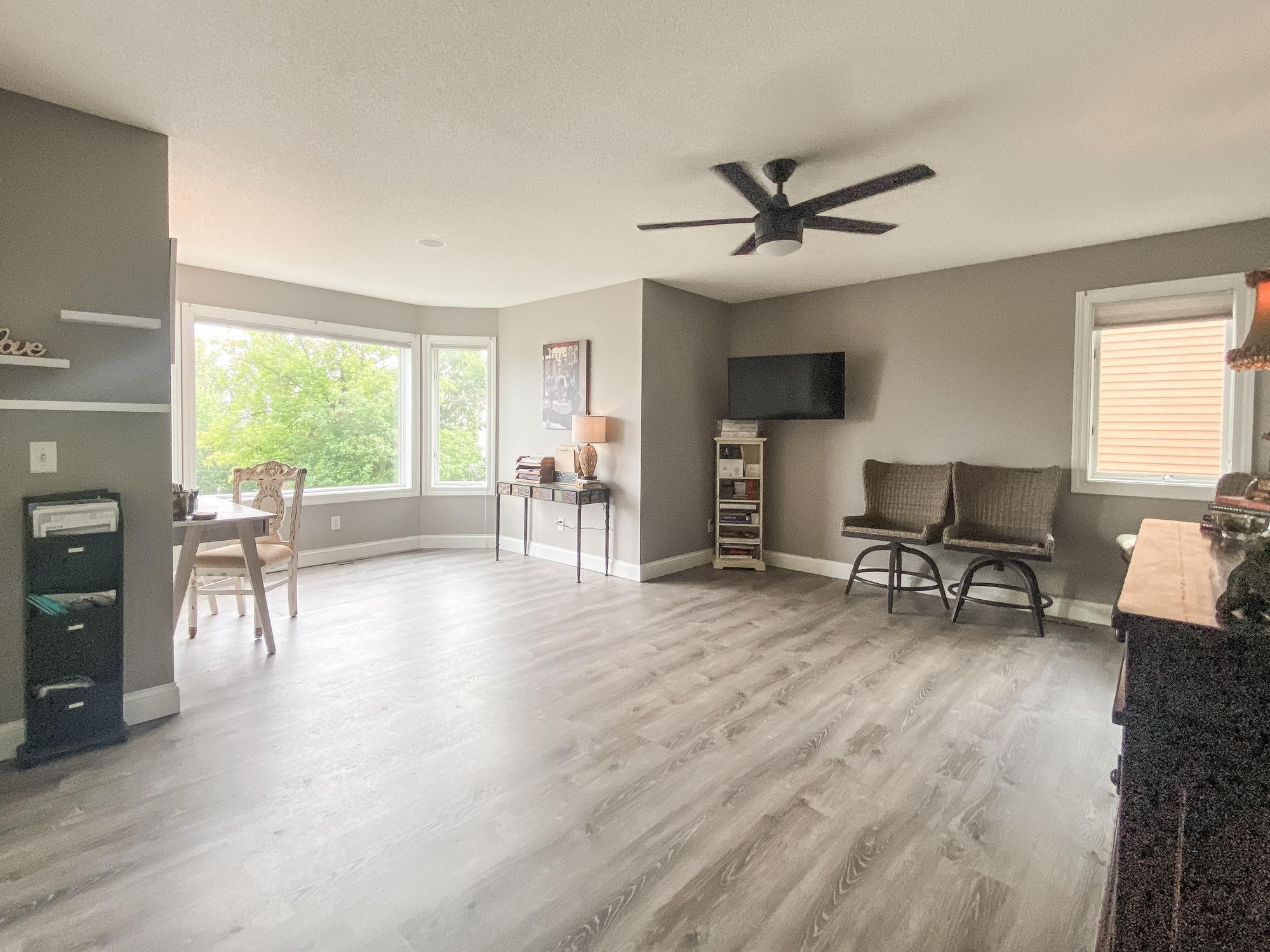 4646 Island View Drive