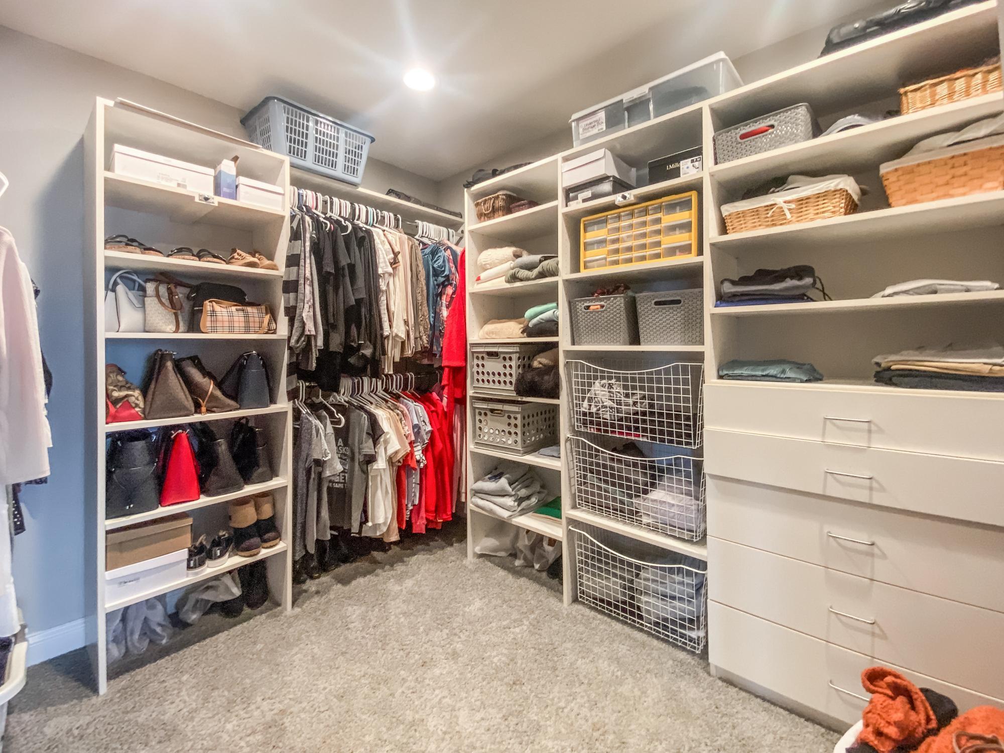 4646 Island View Drive