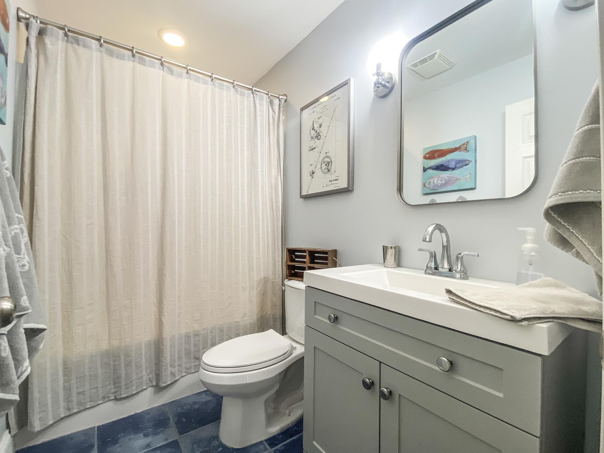 4646 Island View Drive