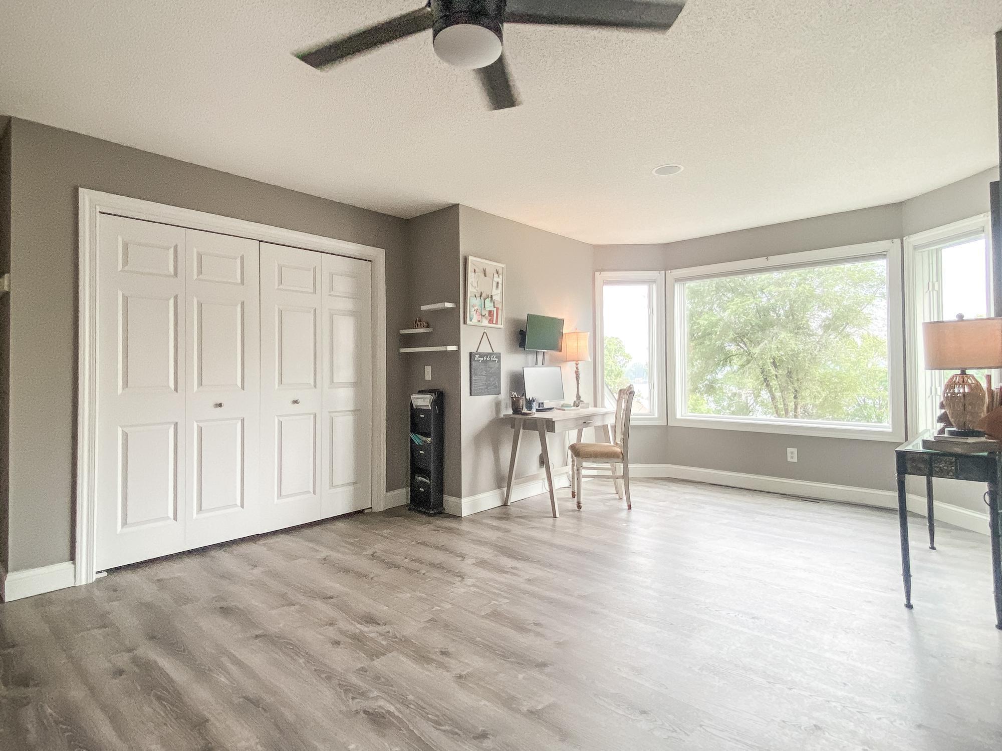 4646 Island View Drive